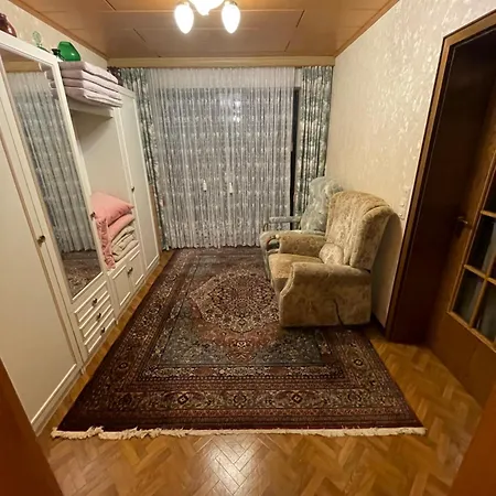 Lägenhet Wg In Efze, Monteurzimmer, 2 Erwachsene, 1 Doppelzimmer Nr 3
