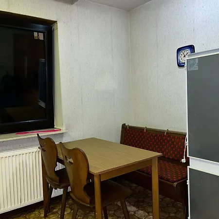 Apartment Wg In Efze, Monteurzimmer, 2 Erwachsene, 1 Doppelzimmer Nr 3